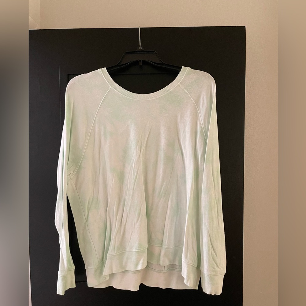 Athleta tie dye sweatshirt